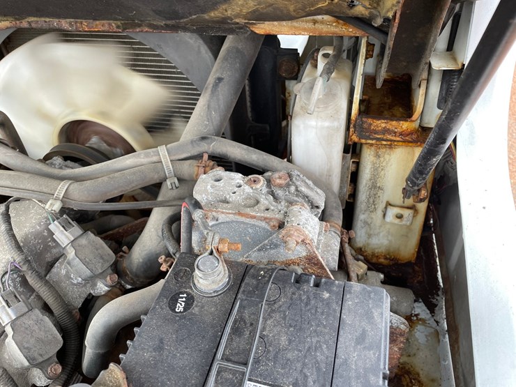 #1164-•-unicarriers-3,450-lbs-lp-forklift-image-24