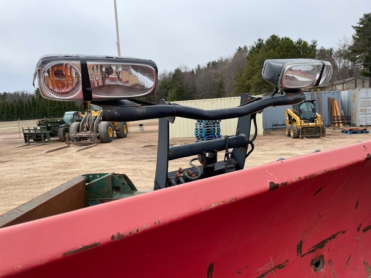 2011-chevrolet-3500-image-24