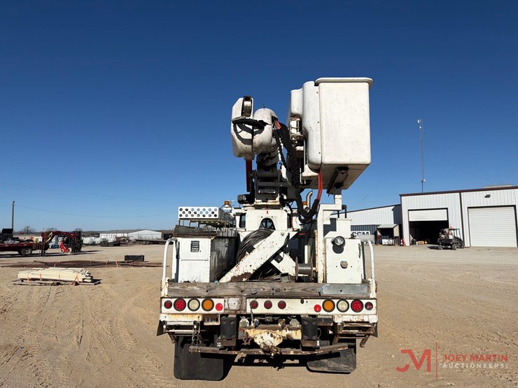 2008-international-7400-image-4