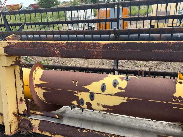 new-holland-973-image-12