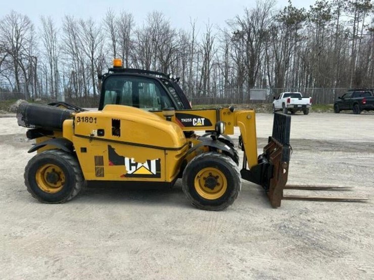 2012-caterpillar-th255-image-9