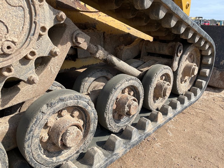 caterpillar-247b3-image-16