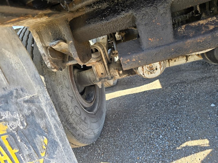 2000-red-river-live-bottom-image-54