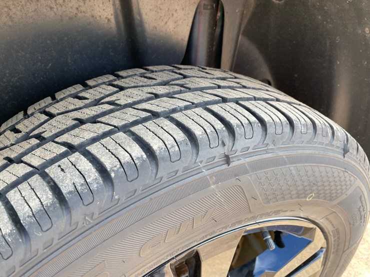 2015-chevrolet-equinox-lt-image-22