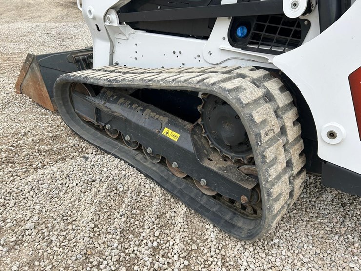 2024-bobcat-t770-image-16