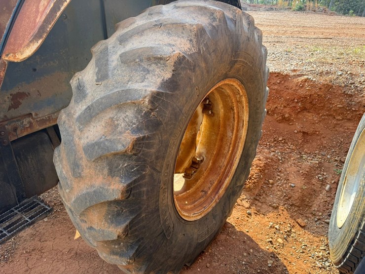 1990-ford-6610-image-5