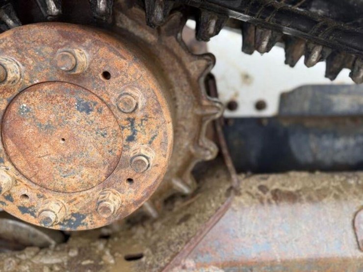 2016-bobcat-t750-image-26