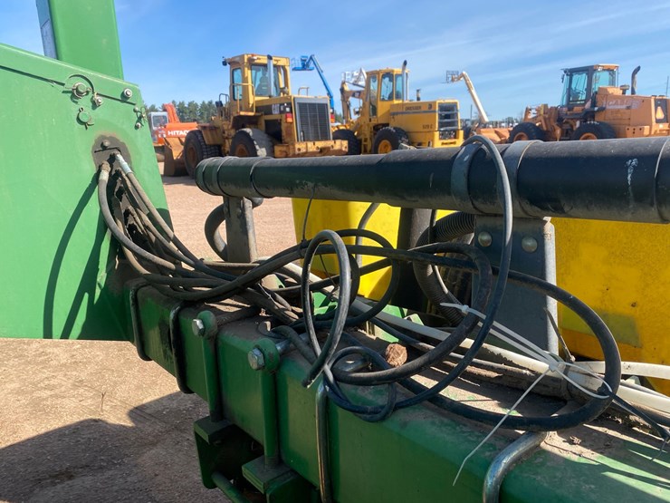 john-deere-7200-image-29