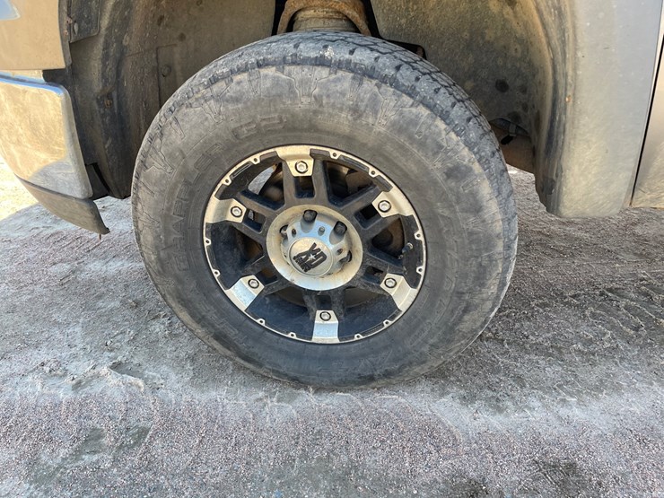 2009-gmc-1500-image-9