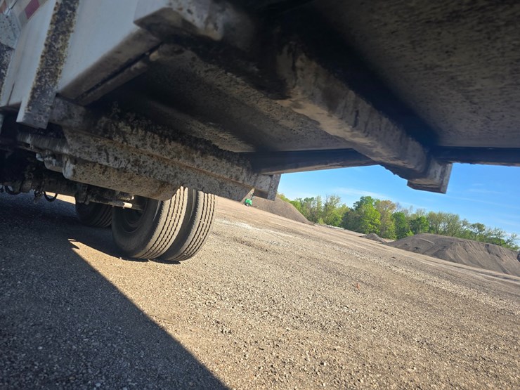 2000-red-river-live-bottom-image-47