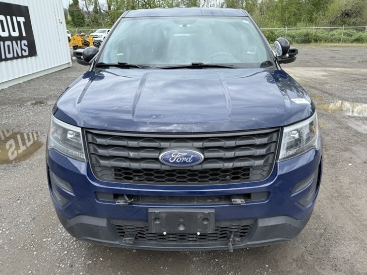 2017-ford-explorer-image-7