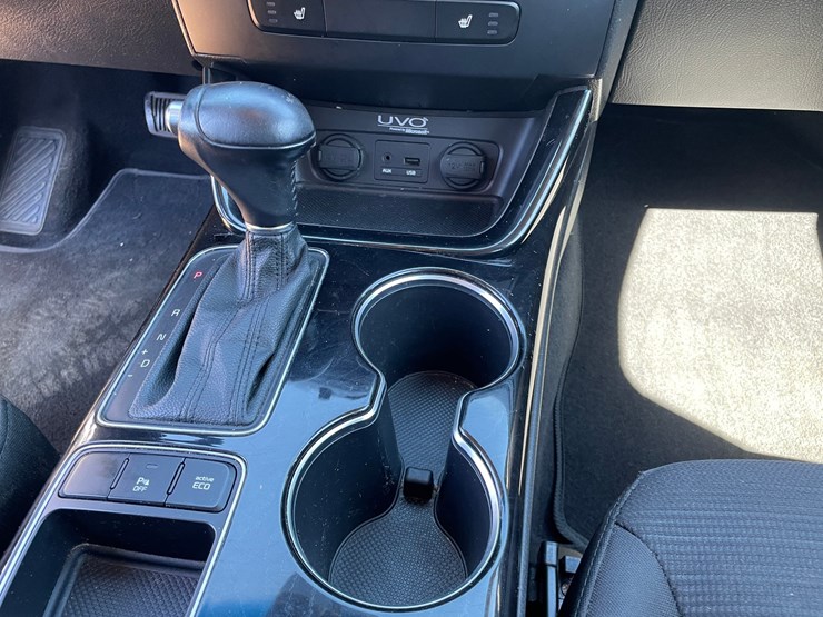 2015-kia-sorento-image-25