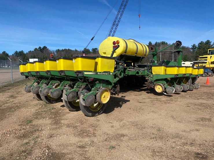 john-deere-7200-image-5