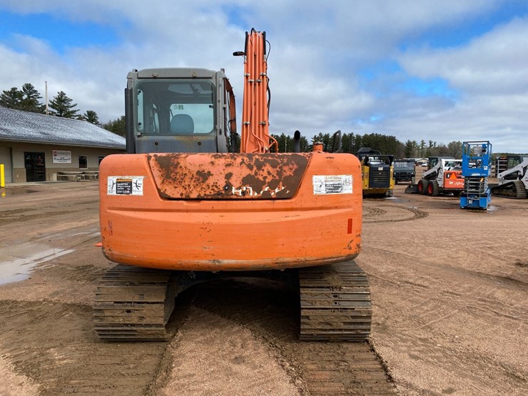 2005-hitachi-zx80-image-7