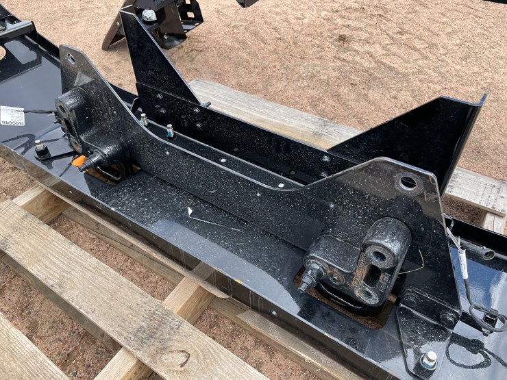 freightliner-108sd-image-12