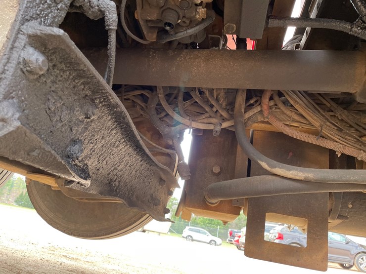 2005-caterpillar-c13-image-47