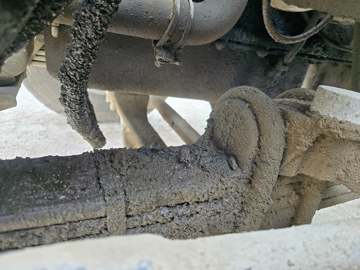 #22589-•-2006-mack-cv713-granite-roll-off-truck-image-26