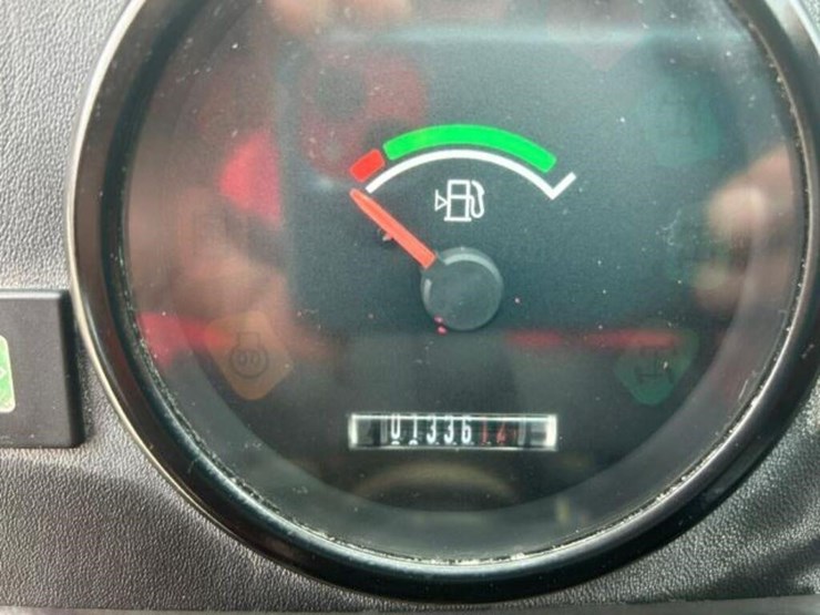 2012-caterpillar-th255-image-12