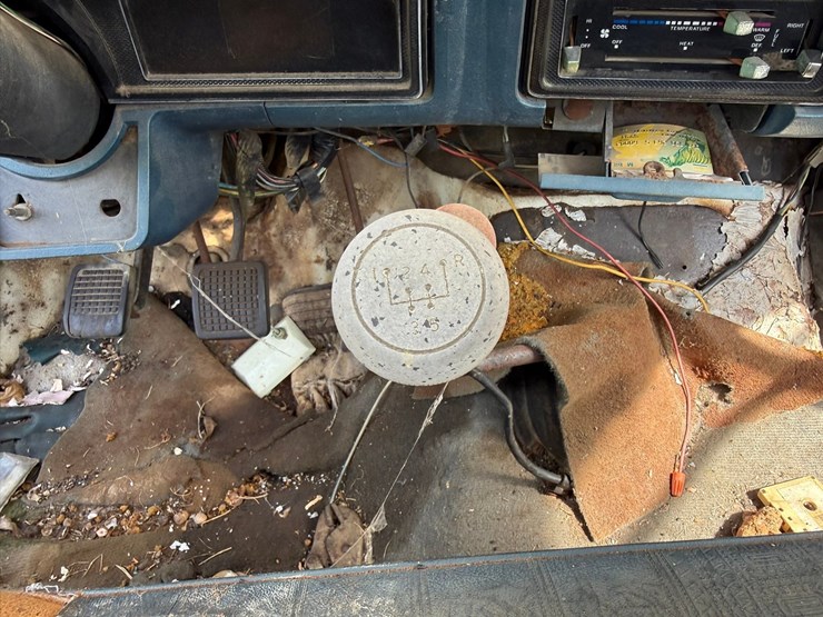 1982-ford-f700-image-60