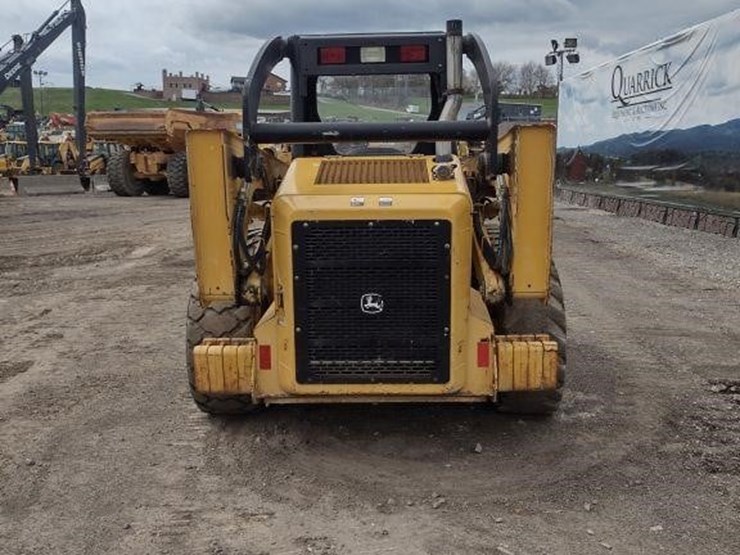 deere-328-image-4
