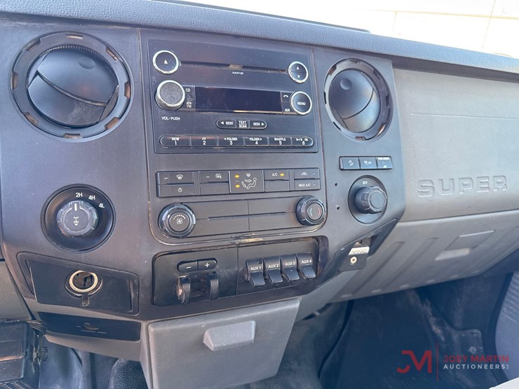 2015-ford-f250-xl-image-17