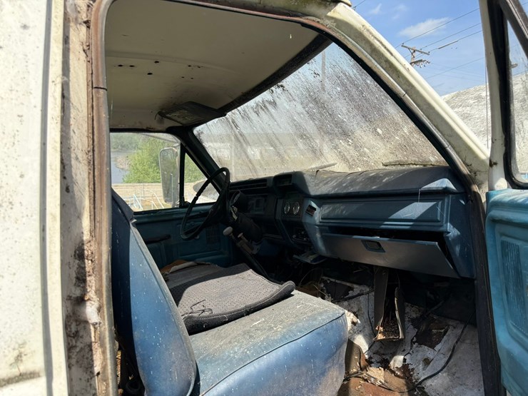 1982-ford-f700-image-50