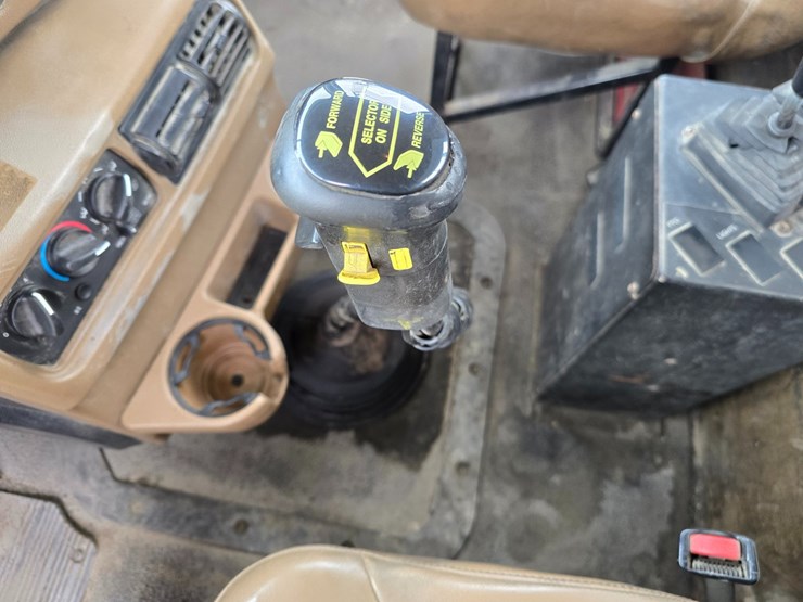 #22589-•-2006-mack-cv713-granite-roll-off-truck-image-45