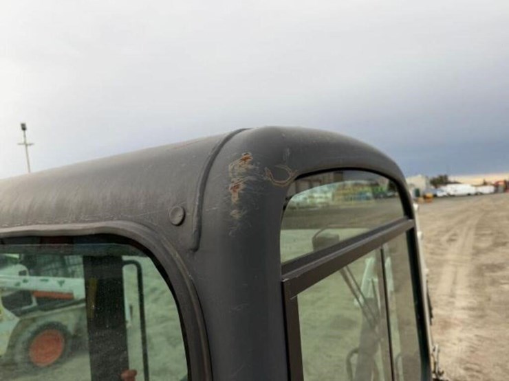 2013-bobcat-324-image-39