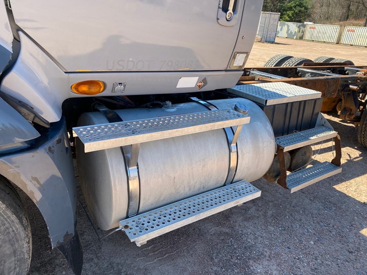 2009-international-prostar-image-16