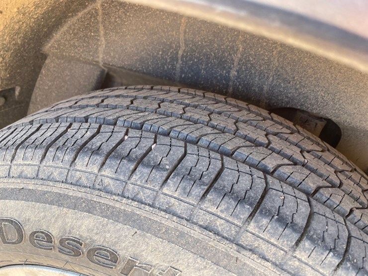 2011-cadillac-srx-image-24