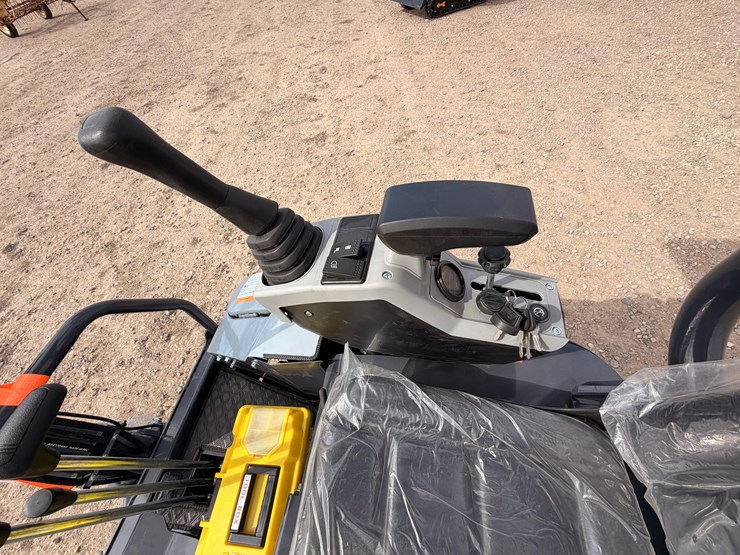 unused-2026-landhero-ats-me18-mini-excavator-image-15