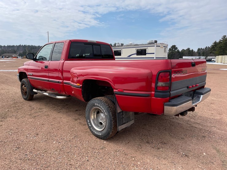 1999-dodge-ram-3500-image-3