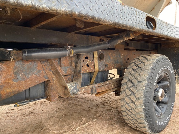 2001-chevrolet-2500-image-28