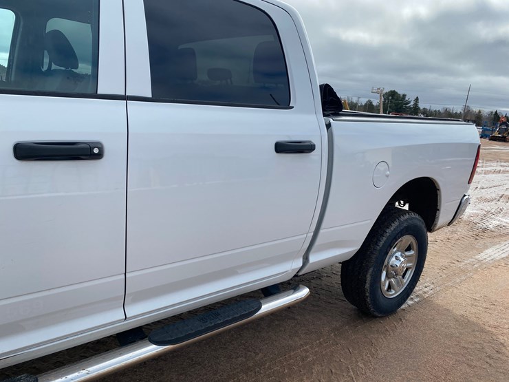 2018-dodge-ram-2500-image-18