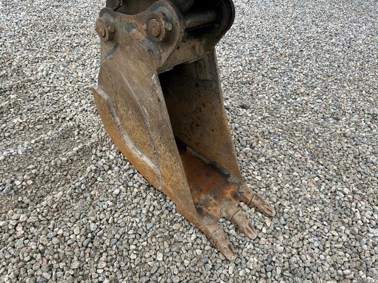 2019-case-cx57c-image-8