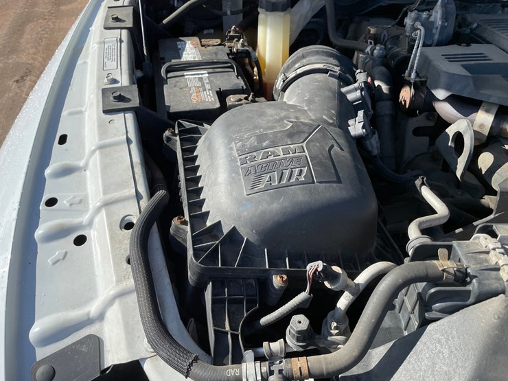 2014-dodge-ram-3500-image-50