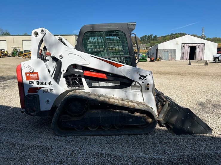 2019-bobcat-t595-image-5