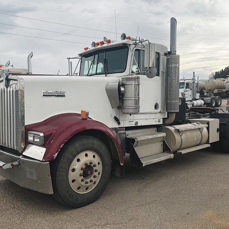 1999 KENWORTH W900L