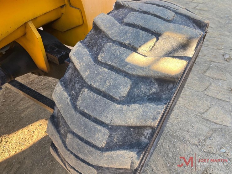 2018-jcb-930-image-12