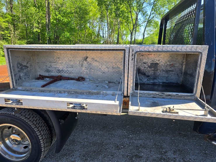 2008-ford-f550-image-67