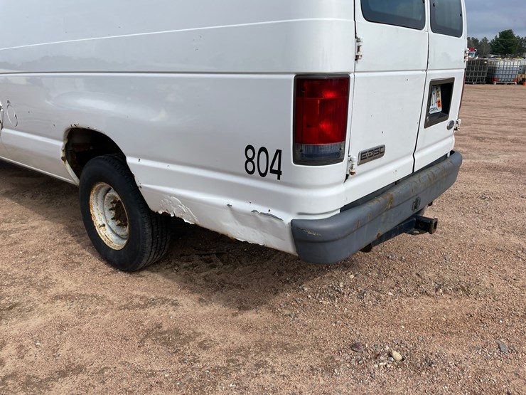 2006-ford-e350-image-33
