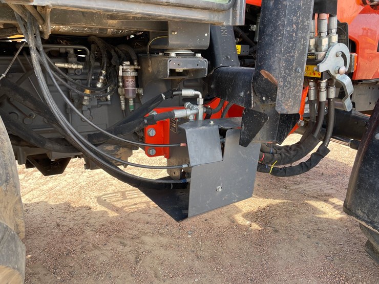 2014-kubota-m135gx-image-18