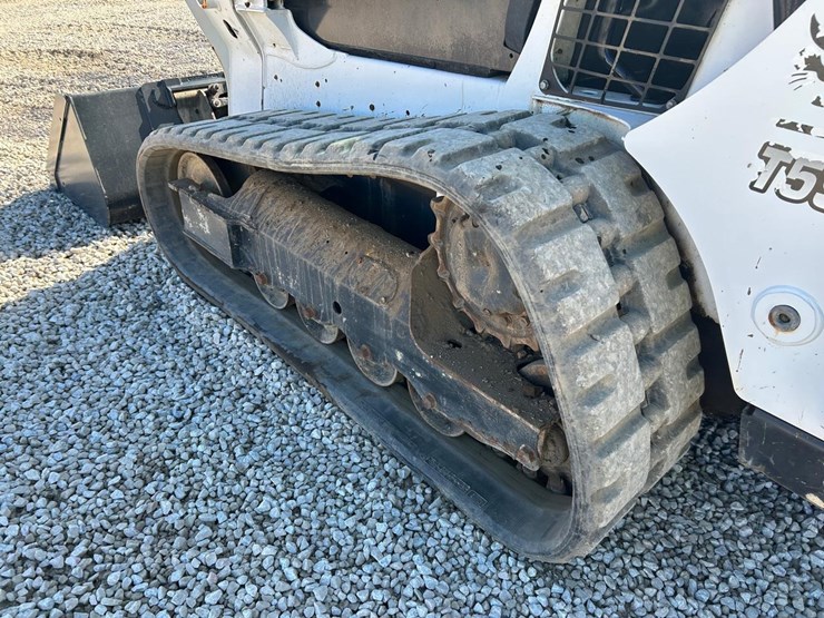 2019-bobcat-t595-image-16