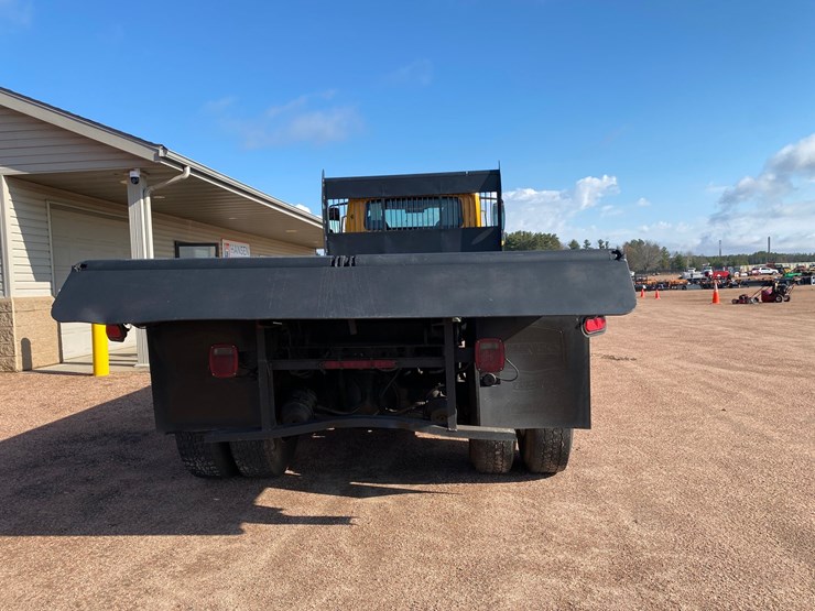 2004-international-7400-image-6