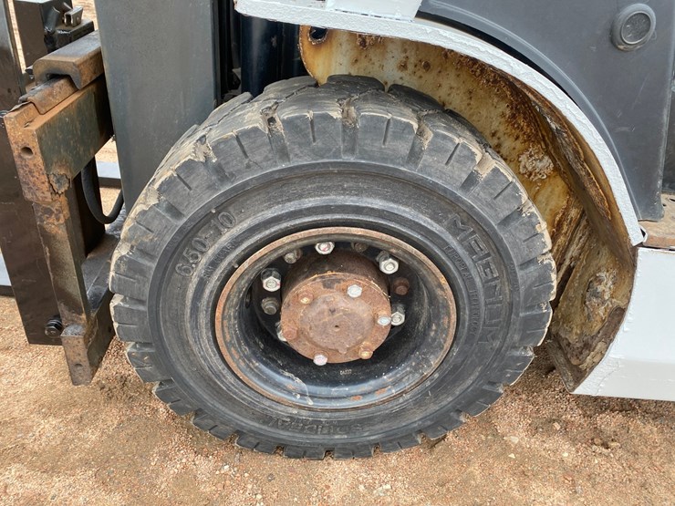 #1167-•-unicarriers-3,250lb-lp-forklift-image-7