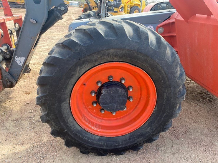 #1306-•-2018-skyjack-8,000lb-telehandler-image-22