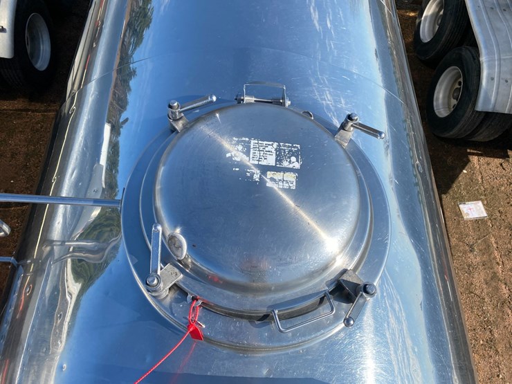 1992-walker-tanker-image-23