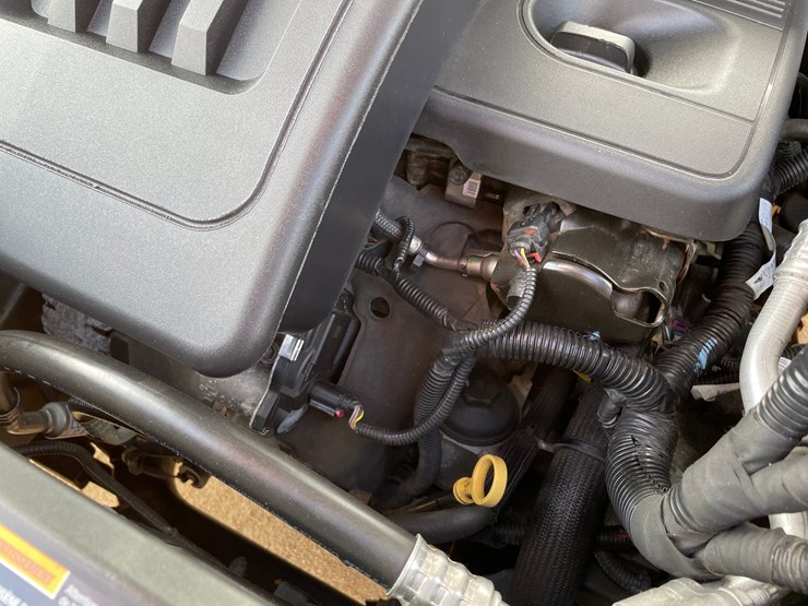 2015-chevrolet-equinox-lt-image-48