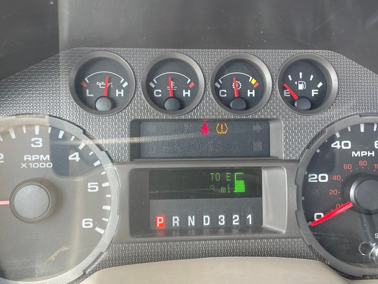 2009-ford-f250-xl-image-50