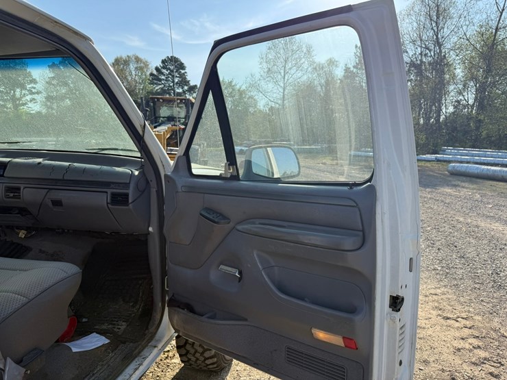 1995-ford-350-image-44